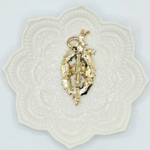 Festive Holly Leaf Brooch - Picture 3 of 3
